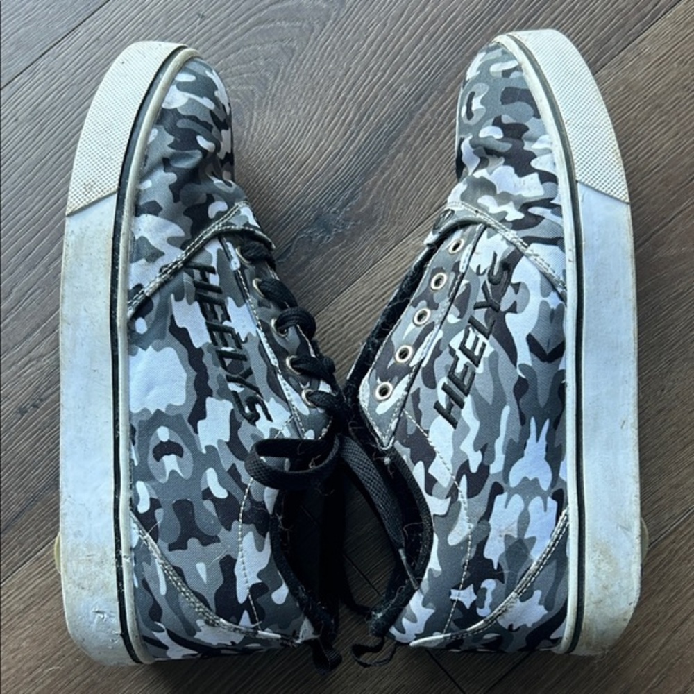 Heelys Urban Camo Roller Shoes ! Size 8